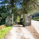 Quinta Lamas - Oak Tree House Holiday home *