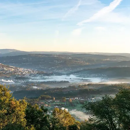 Quinta Lamas - Oak Tree House