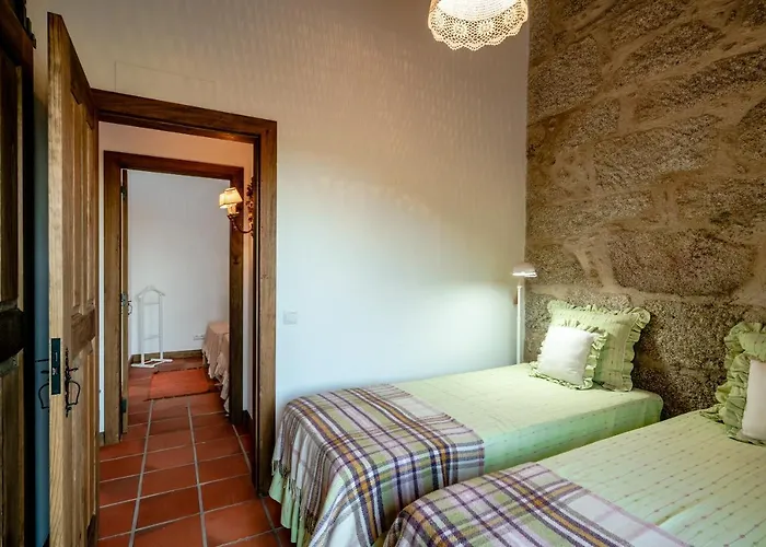 Quinta Lamas - Oak Tree House