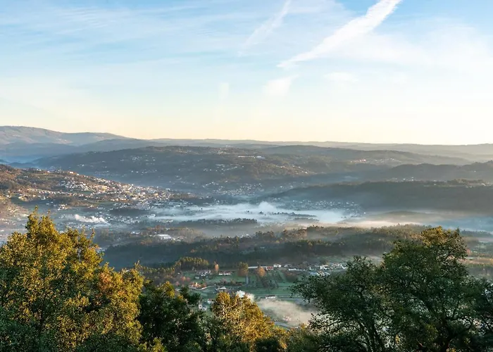 Quinta Lamas - Oak Tree House
